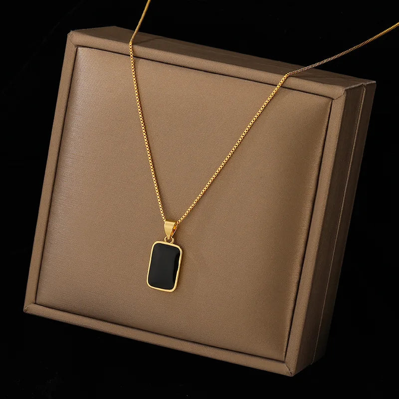 Minimalist Necklace – Black Square Pendant