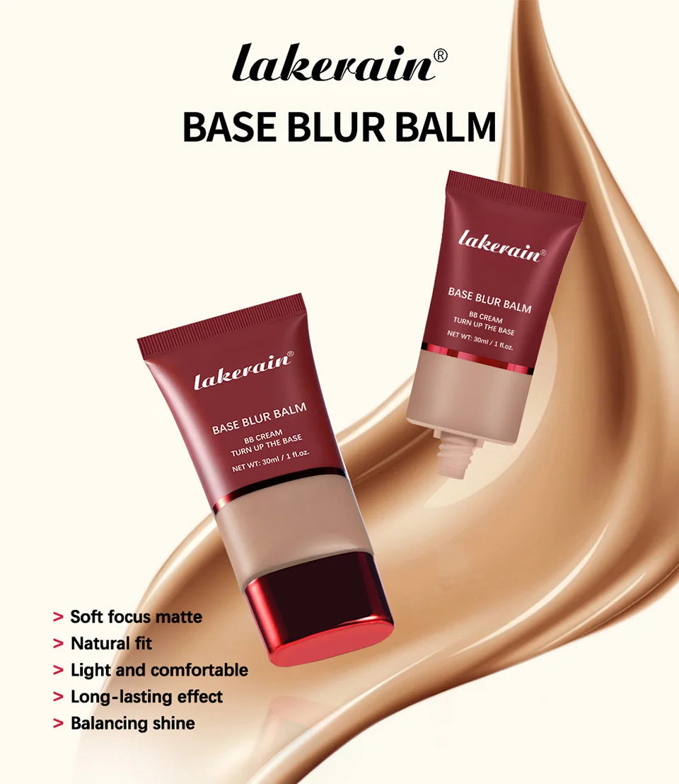 Mattifying Foundation – Long-Lasting Wear