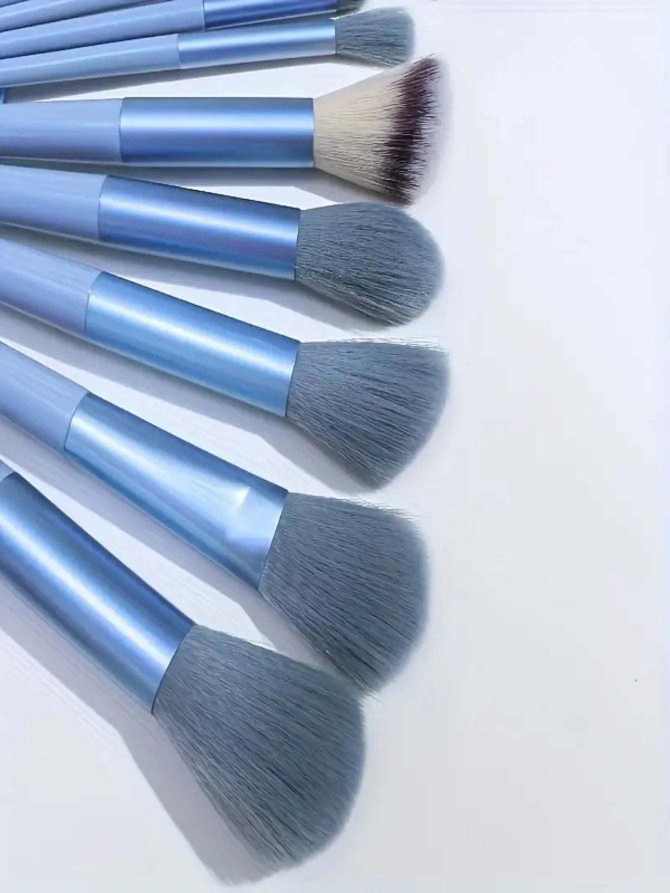 Makeup Brush Set – 13 pieces + Sponge & Powder Puff