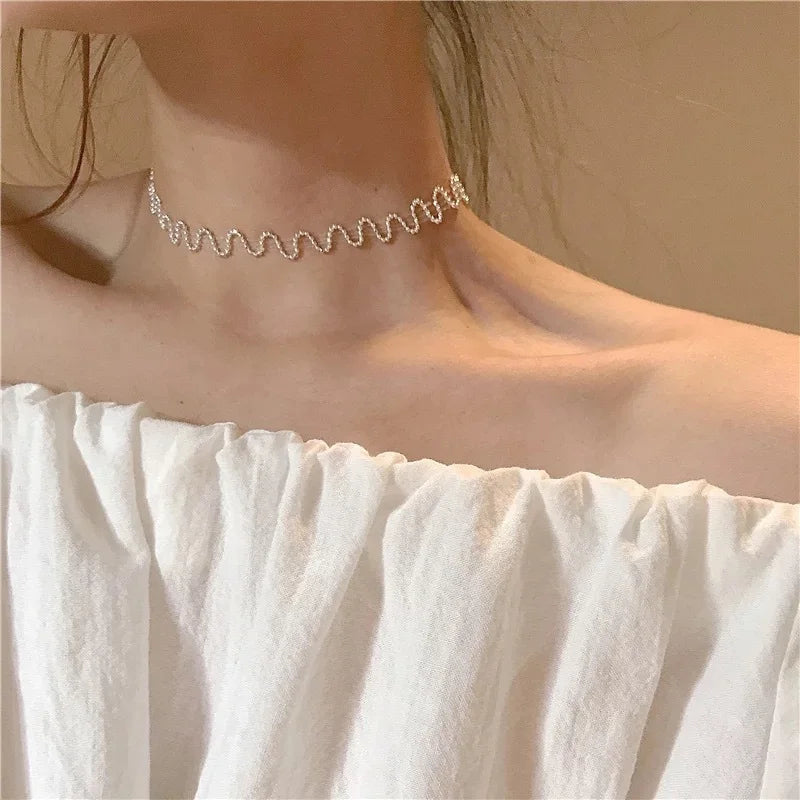 Pearl Choker Necklace – Gold Chain Statement Jewelry