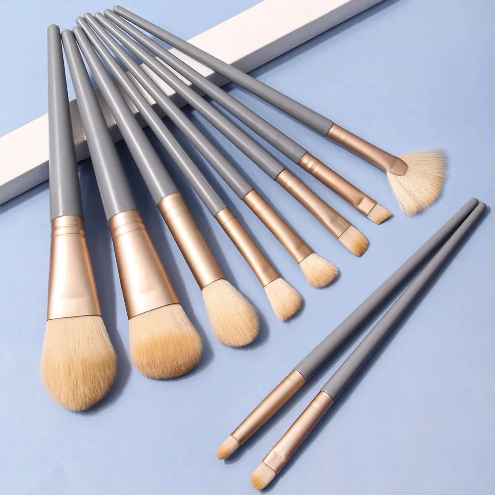 Professional Makeup Brush Kit – Foundation, Blush & Eyes