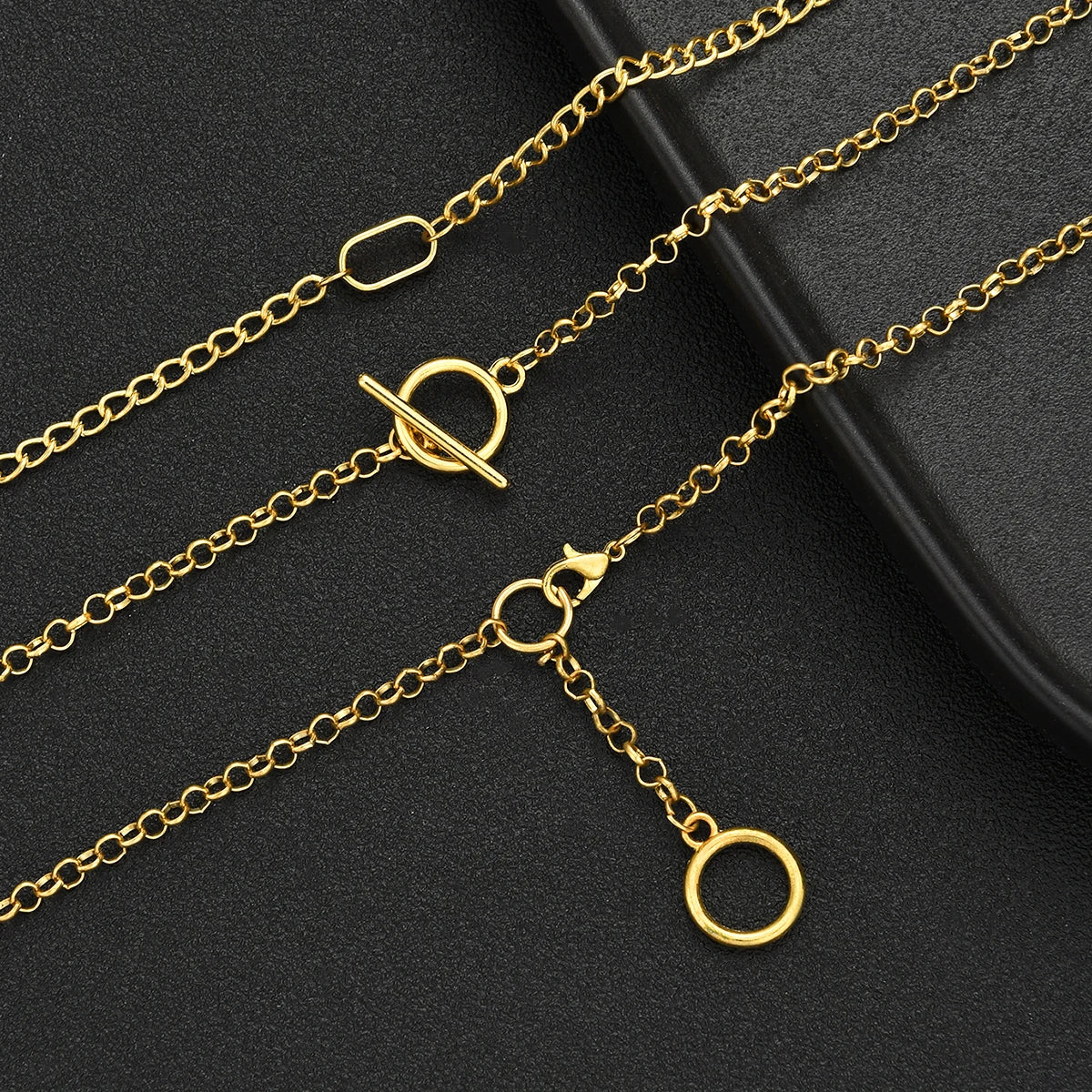 Multi-layered Necklace – Round Pendant