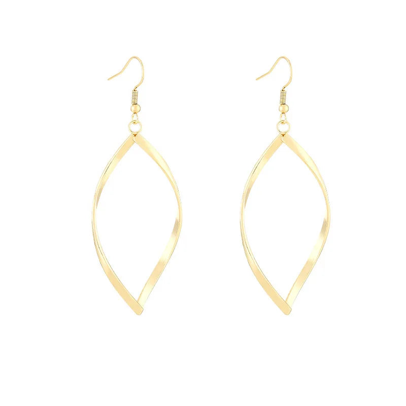 Minimalist Statement Earrings – Gold & Silver