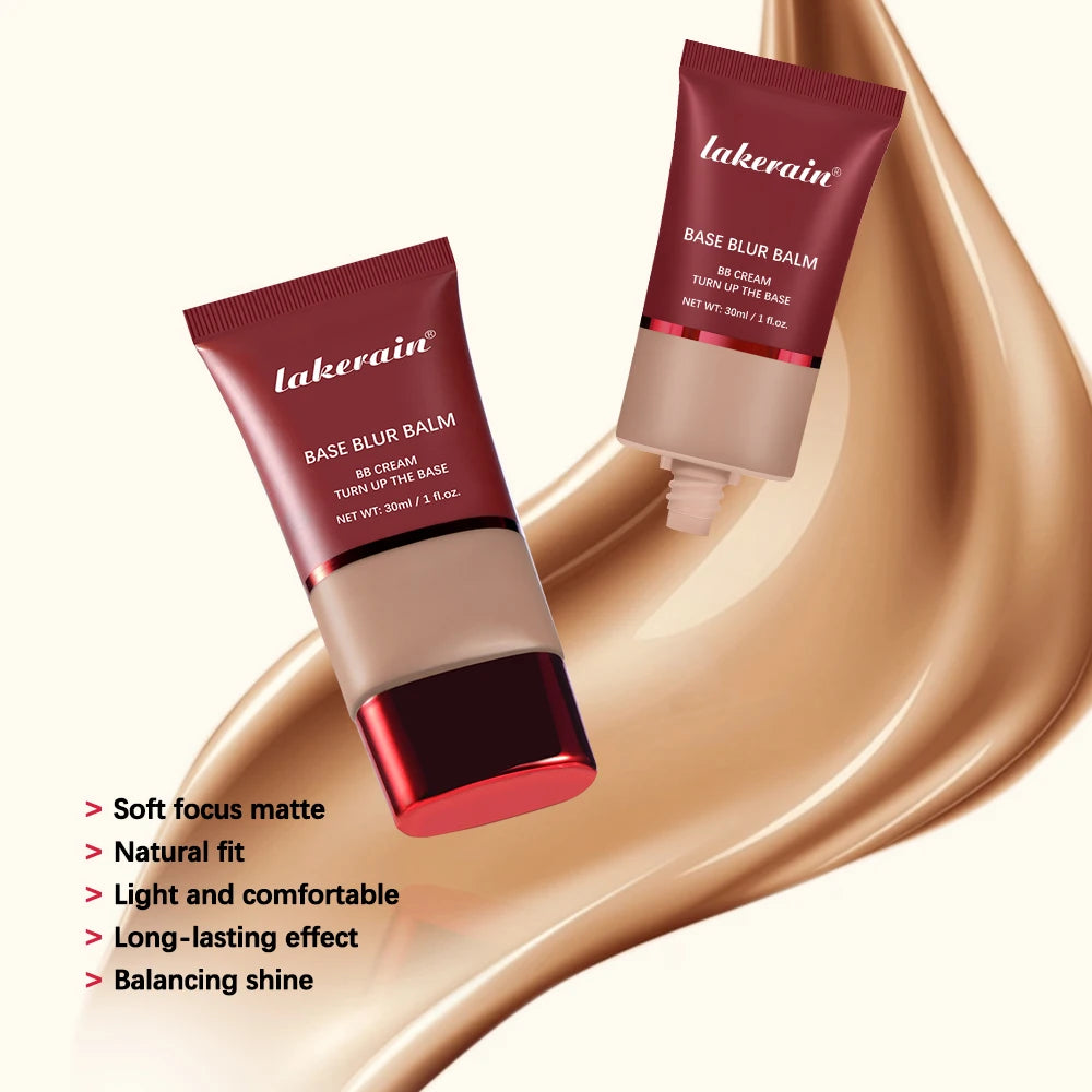 Mattifying Foundation – Long-Lasting Wear