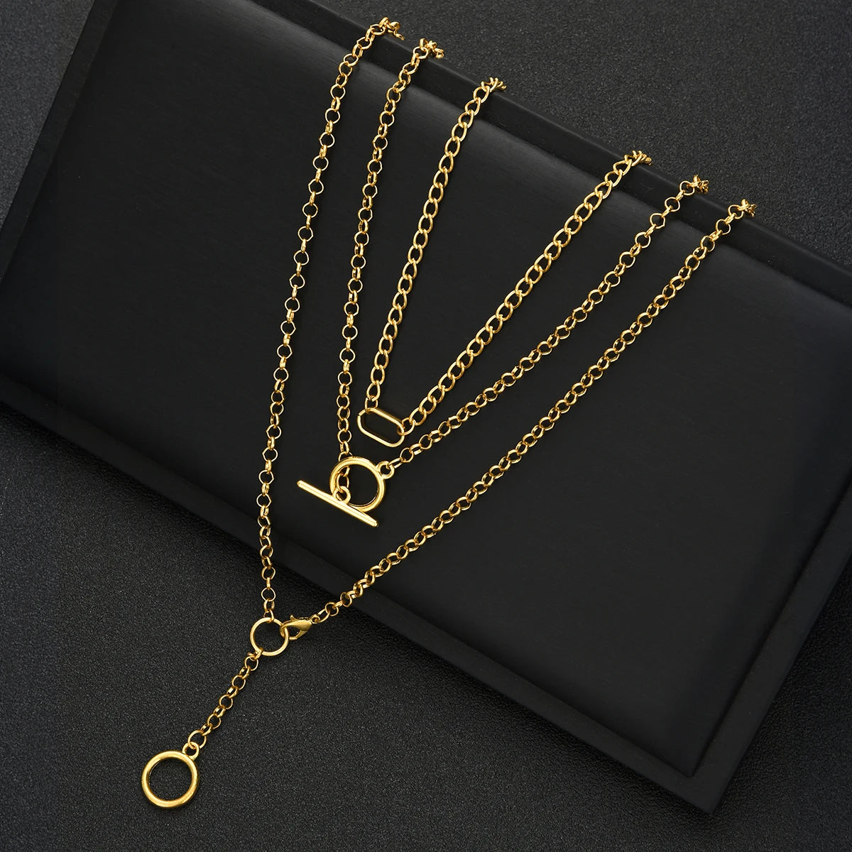 Multi-layered Necklace – Round Pendant