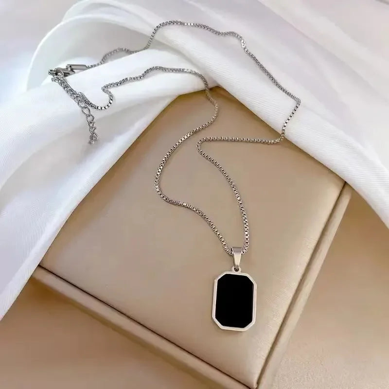 Minimalist Necklace – Black Square Pendant